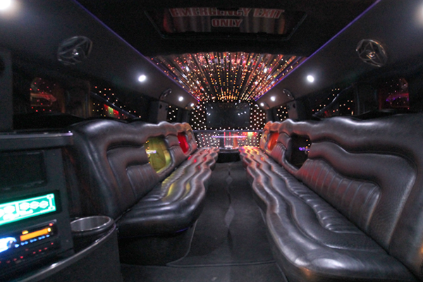 20-Passenger-H2-Hummer-Limousine-interior-3